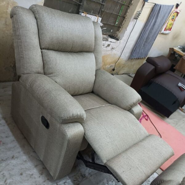 Single seat home theatre recliner (French Grey)
